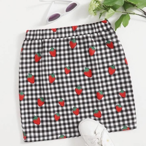 Gingham Strawberry Skirt - Picture 1 of 5